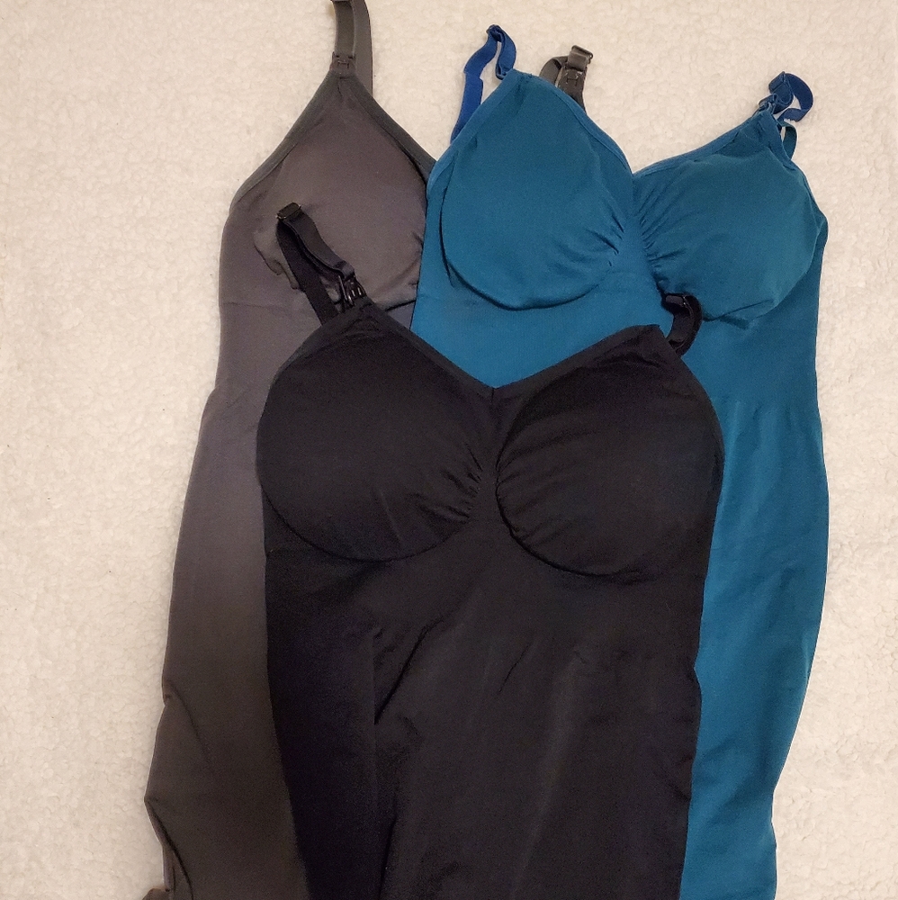 Set of three NURSING tanks
